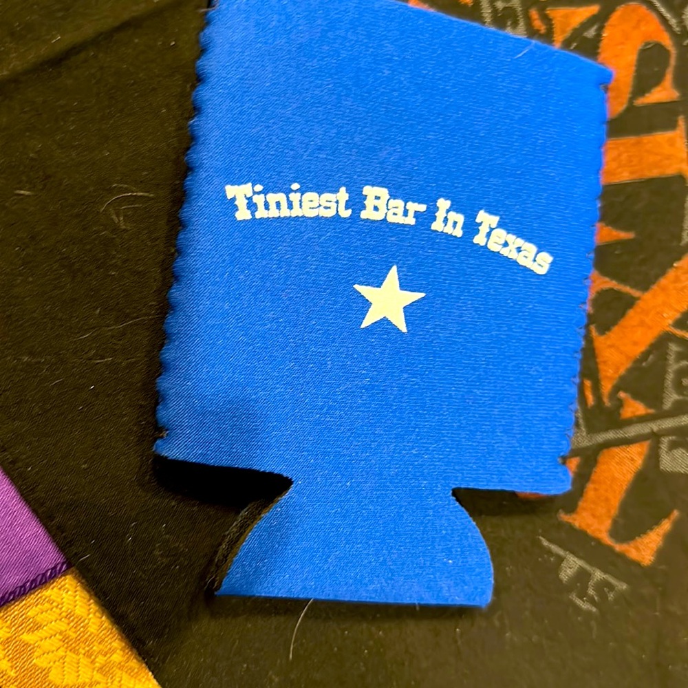 NWOT Tiniest Bar in Texas (Austin) Kozie
